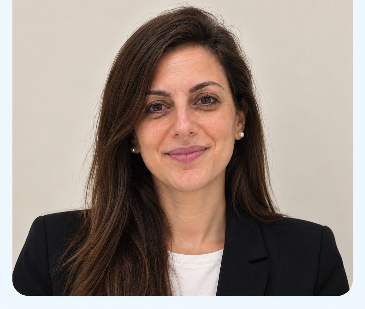 Dr. Giulia Romano